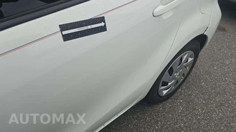 2015 Toyota Prius c Two – miniatura 23