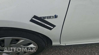 2015 Toyota Prius c Two – miniatura 27