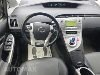 2015 Toyota Prius Four - miniatura 14