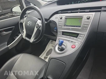2015 Toyota Prius Four - miniatura 28