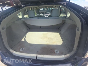 2015 Toyota Prius Four – miniatura 17