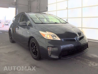 2015 Toyota Prius Four – miniatura 3