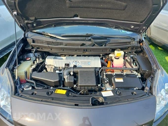 2015 Toyota Prius Plug-In Hybrid - miniatura 18