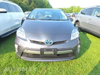 2015 Toyota Prius Plug-In Hybrid - miniatura 2