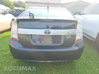2015 Toyota Prius Plug-In Hybrid - miniatura 5
