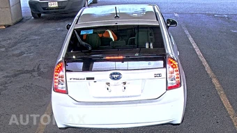 2015 Toyota Prius Three - miniatura 5