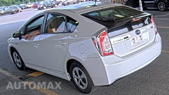 2015 Toyota Prius Three - miniatura 6