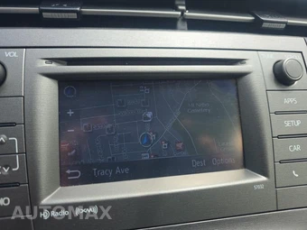 2015 Toyota Prius Three – miniatura 24