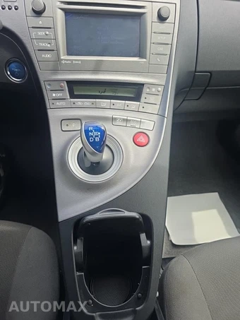 2015 Toyota Prius Three – miniatura 26