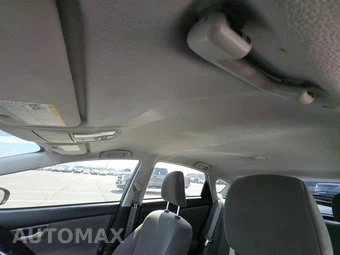 2015 Toyota Prius Three - miniatura 18