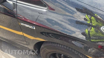 2015 Toyota Prius Three - miniatura 31