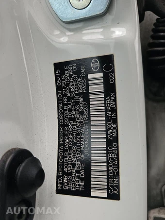 2015 Toyota Prius Three – miniatura 15