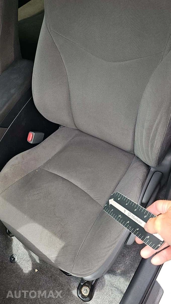 2015 Toyota Prius Three – miniatura 33