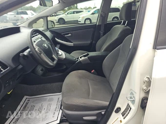 2015 Toyota Prius Three – miniatura 7