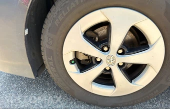 2015 Toyota Prius Three - miniatura 26