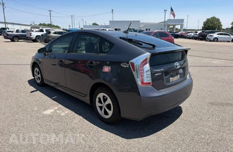 2015 Toyota Prius Three - miniatura 3