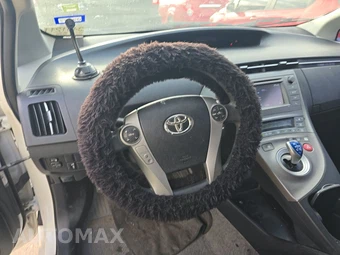 2015 Toyota Prius Two – miniatura 10