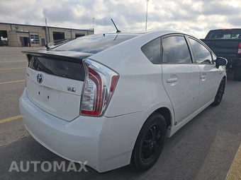 2015 Toyota Prius Two – miniatura 4