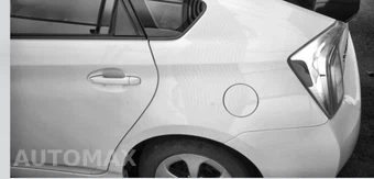 2015 Toyota Prius Two – miniatura 26