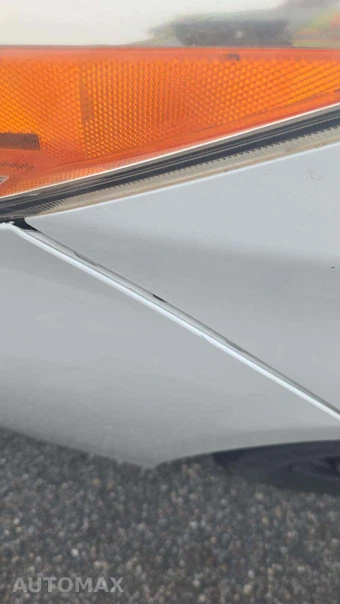 2015 Toyota Prius Two – miniatura 35