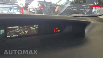 2015 Toyota Prius Two – miniatura 26