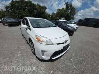 2015 Toyota Prius Two - miniatura 4