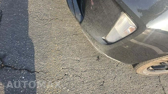 2015 Toyota Prius Two – miniatura 26