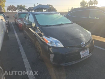 2015 Toyota Prius Two – miniatura 3