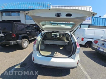 2015 Toyota Prius v Five – miniatura 14