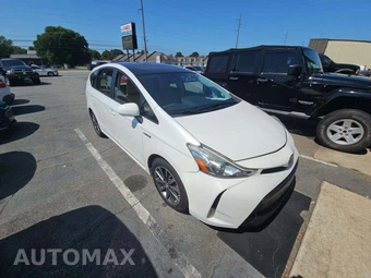 2015 Toyota Prius v Five – miniatura 4