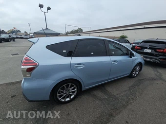 2015 Toyota Prius v Five - miniatura 4