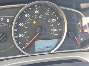 2015 Toyota RAV4 LE – miniatura 12