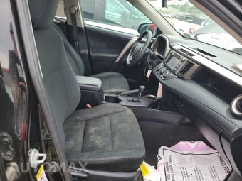 2015 Toyota RAV4 LE – miniatura 8
