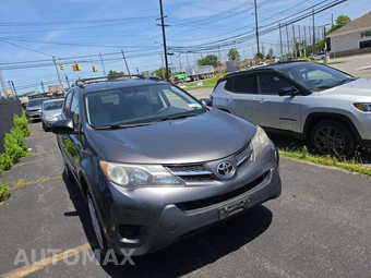 2015 Toyota RAV4 LE – miniatura 4
