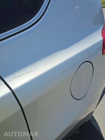 2015 Toyota RAV4 LE – miniatura 24
