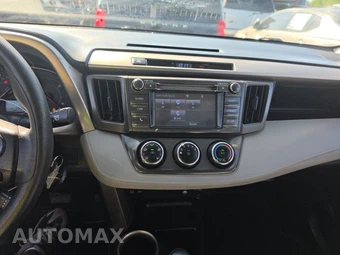2015 Toyota RAV4 LE – miniatura 11