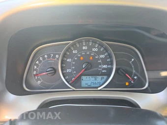 2015 Toyota RAV4 LE – miniatura 12