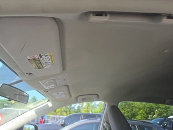 2015 Toyota RAV4 LE – miniatura 17