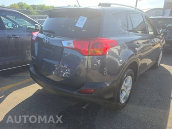 2015 Toyota RAV4 LE – miniatura 4