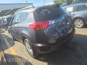 2015 Toyota RAV4 LE – miniatura 6
