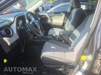 2015 Toyota RAV4 LE – miniatura 7