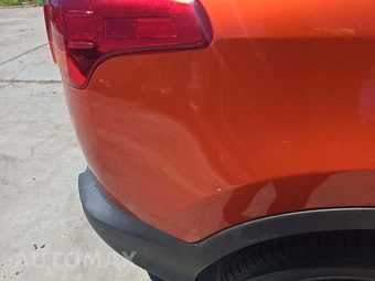 2015 Toyota RAV4 LE – miniatura 24