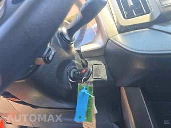 2015 Toyota RAV4 LE – miniatura 5