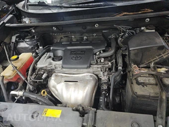 2015 Toyota RAV4 LE – miniatura 15