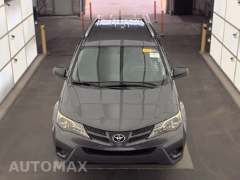 2015 Toyota RAV4 LE – miniatura 2