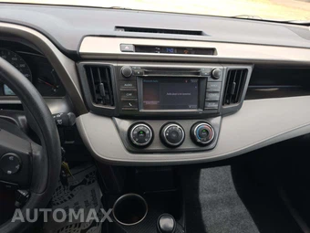 2015 Toyota RAV4 LE – miniatura 10