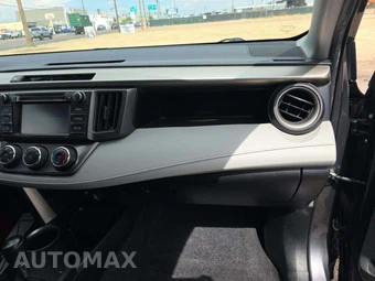 2015 Toyota RAV4 LE – miniatura 19