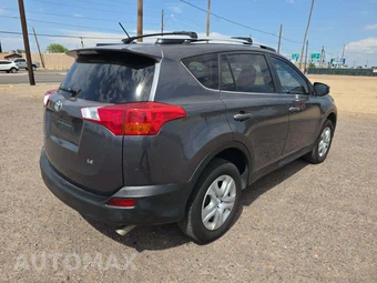 2015 Toyota RAV4 LE – miniatura 3