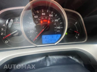 2015 Toyota RAV4 LE - miniatura 17