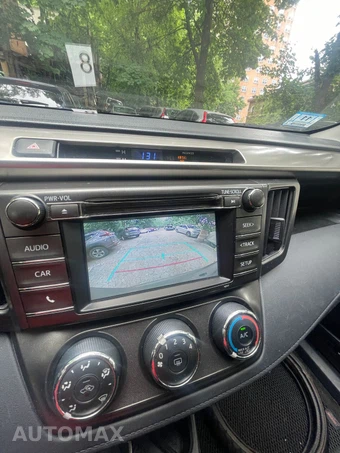 2015 Toyota RAV4 LE - miniatura 18